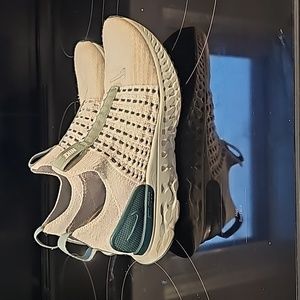 Women's Nike React